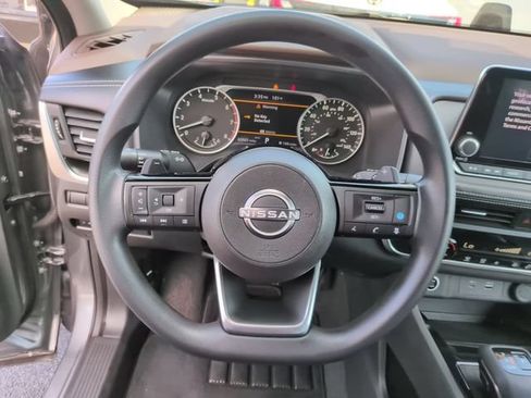Used 2023 Nissan Rogue SV AWD/4WD image 13