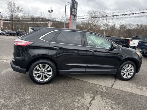 Used 2022 Ford Edge Titanium w/ Equipment Group 301A image 3