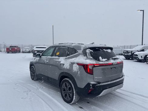 Certified 2024 Kia Seltos S image 5