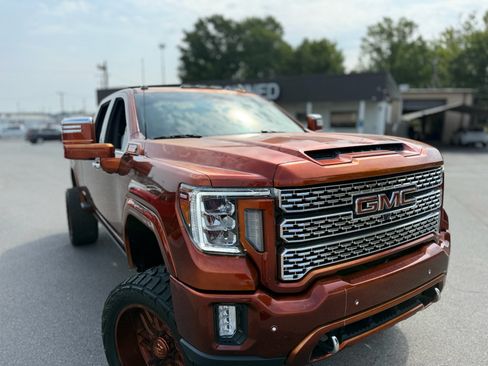 Used 2021 GMC Sierra 2500 Denali w/ Denali Ultimate Package AWD/4WD image 13