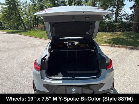 Used 2024 BMW X4 xDrive30i w/ Premium Package AWD/4WD image 29