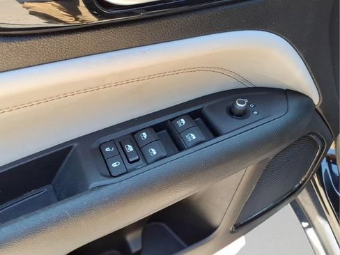 Used 2022 Jeep Compass Limited AWD/4WD image 14