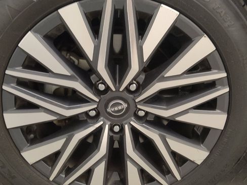 Used 2024 Nissan Altima 2.5 SV FWD image 31