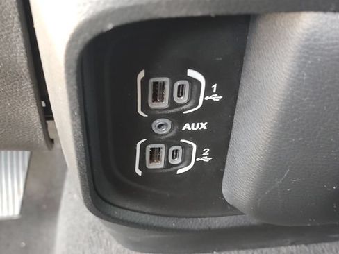 Used 2022 RAM 1500 Big Horn AWD/4WD image 19