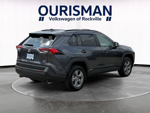 Used 2025 Toyota RAV4 XLE AWD/4WD image 6