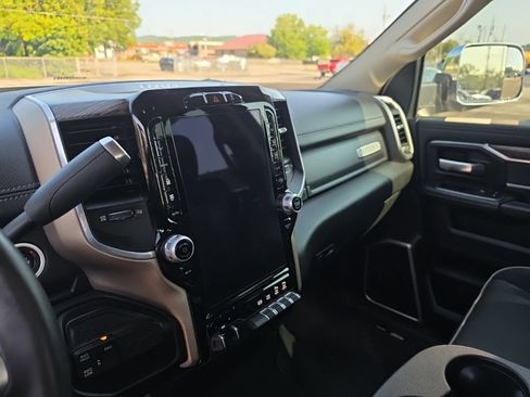 Used 2021 RAM 2500 Laramie AWD/4WD image 23