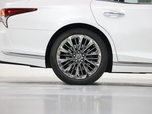 Used 2019 Lexus LS 500 AWD image 20