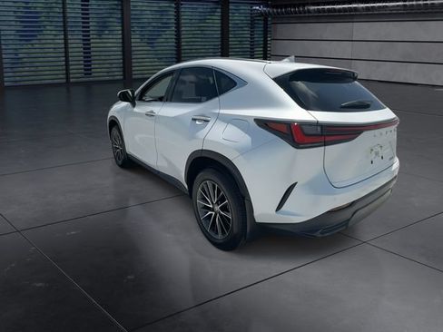 Used 2025 Lexus NX 250 FWD w/ Towing Package (2000 Lbs) image 6