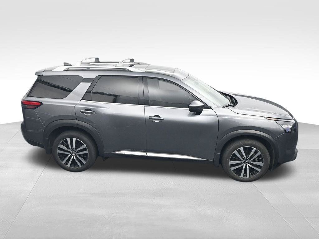 Used 2025 Nissan Pathfinder Platinum AWD/4WD image 34