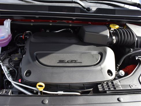 New 2026 Chrysler Pacifica Select FWD image 35