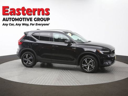 Used 2024 Volvo XC40 B5 Core AWD/4WD image 47