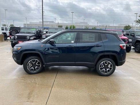 New 2026 Jeep Compass Trailhawk AWD/4WD image 5