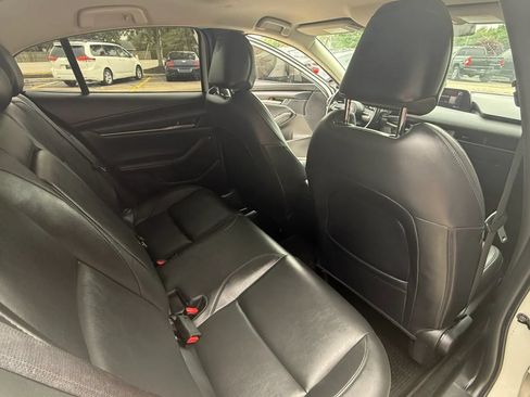 Used 2023 MAZDA MAZDA3 s FWD image 10