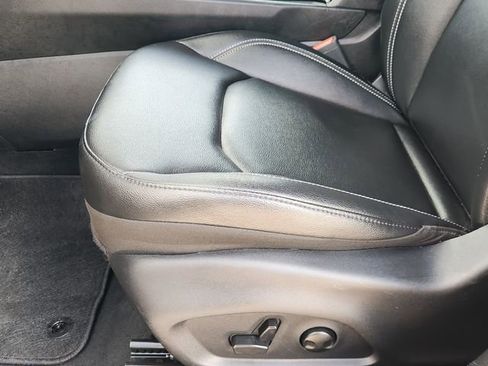 Used 2025 Jeep Compass Limited image 23