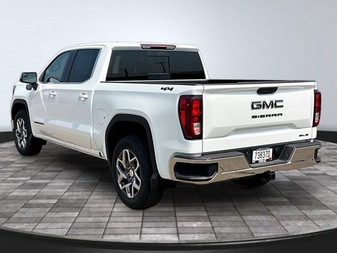 New 2026 GMC Sierra 1500 SLE w/ Preferred Package AWD/4WD image 3