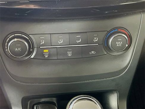 Used 2017 Nissan Sentra SV image 16