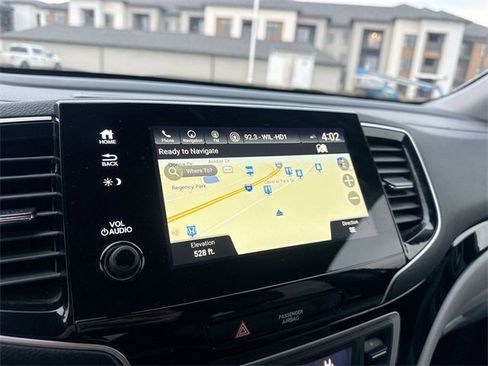 Used 2020 Honda Pilot Touring image 25