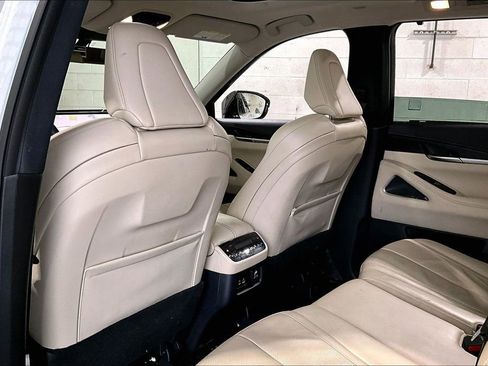 Certified 2025 INFINITI QX60 Sensory image 31