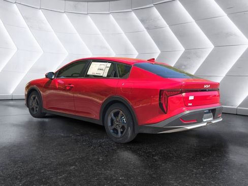 New 2026 Kia K4 FWD image 3