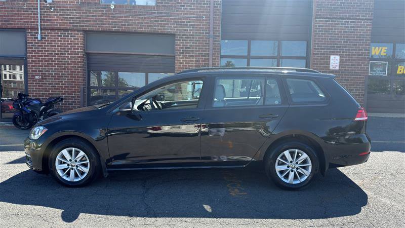 Used 2018 Volkswagen Golf SportWagen FWD image 8