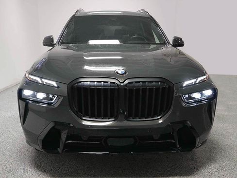 Used 2024 BMW X7 xDrive40i w/ Executive Package AWD/4WD image 2