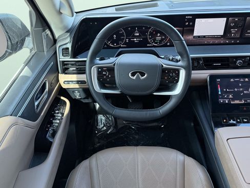 Used 2025 INFINITI QX80 Sensory AWD/4WD image 61