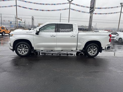 Used 2020 Chevrolet Silverado 1500 High Country w/ Technology Package image 7