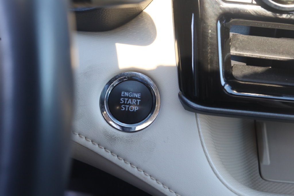 Used 2023 Toyota Highlander XLE AWD/4WD image 20