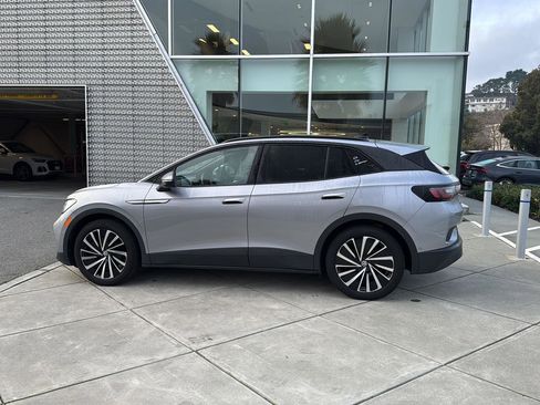 Used 2024 Volkswagen ID.4 S image 9