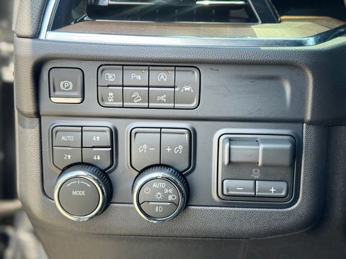 Used 2026 Chevrolet Tahoe High Country w/ Sun And Tow Package AWD/4WD image 21