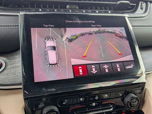 New 2025 Jeep Grand Cherokee Limited w/ Luxury Tech Group II image 13