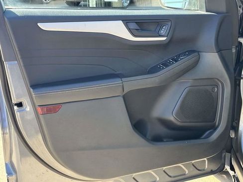 Used 2022 Ford Escape SE w/ Convenience Package image 14