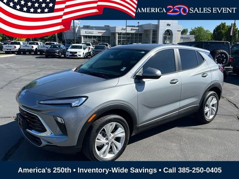 Used 2025 Buick Encore GX Preferred w/ Comfort Package AWD/4WD image 1
