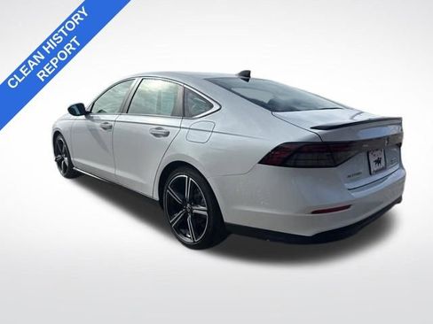 Used 2025 Honda Accord Sport image 4