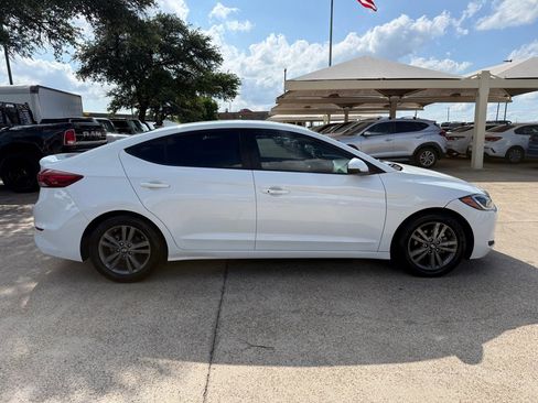 Used 2018 Hyundai Elantra Value Edition FWD image 45