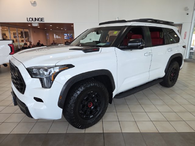 Used 2024 Toyota Sequoia TRD Pro AWD/4WD image 7