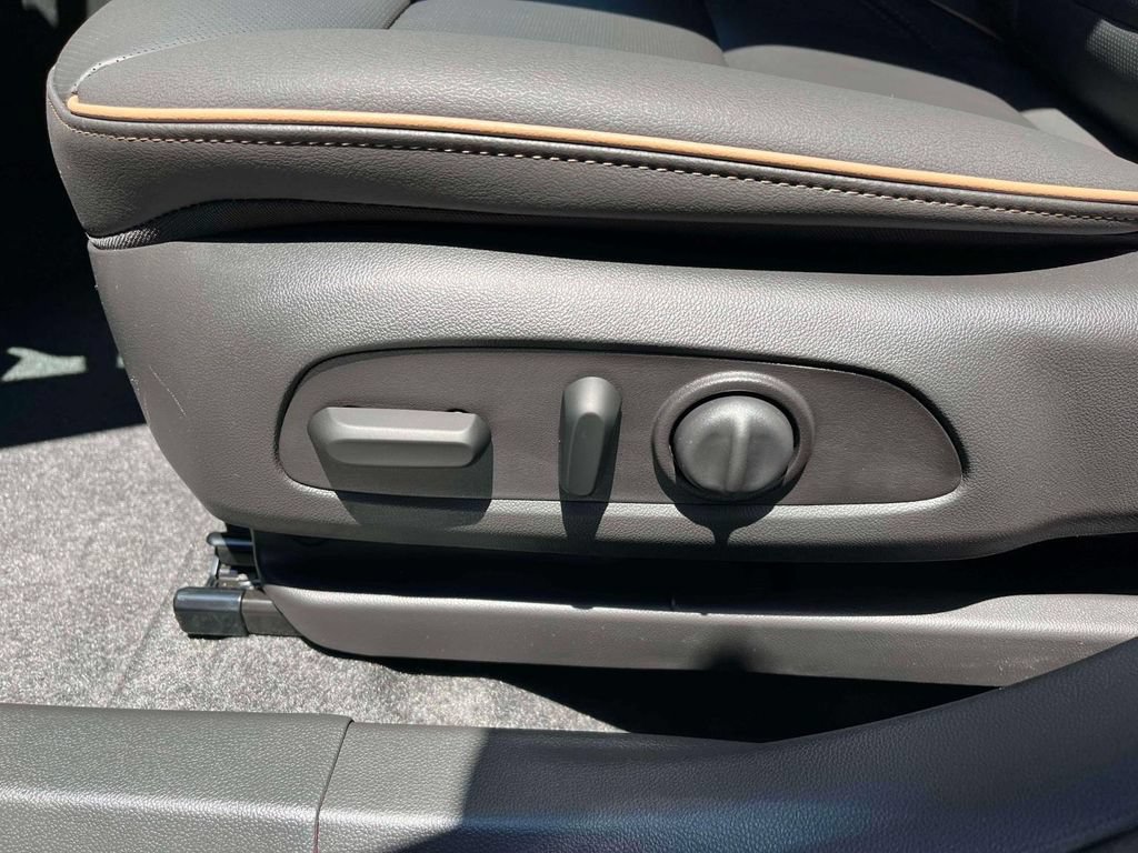 New 2026 Buick Envista Sport Touring FWD image 24