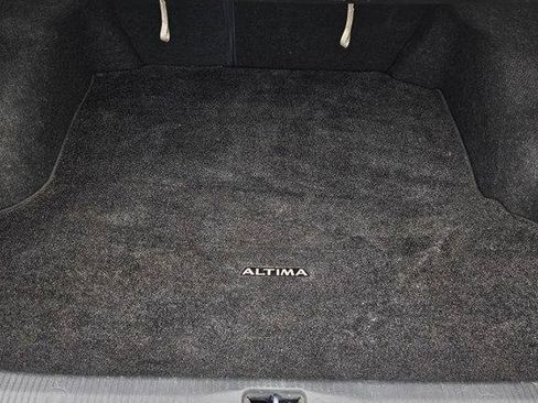 Used 2010 Nissan Altima Sedan FWD image 11