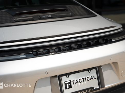 Used 2026 Porsche 911 GT3 RWD image 17