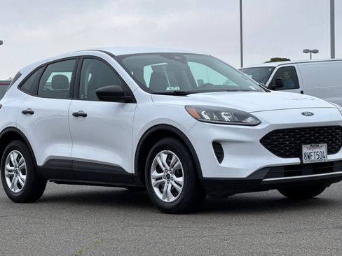 Used 2021 Ford Escape S image 5