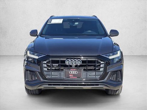 Used 2019 Audi Q8 Premium Plus w/ Premium Plus image 2