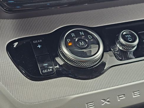 New 2026 Ford Expedition Active image 23