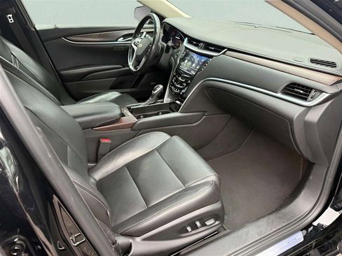 Used 2019 Cadillac XTS Luxury FWD image 18