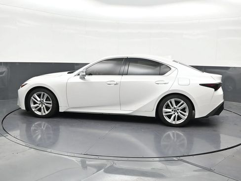 Used 2023 Lexus IS 300 w/ Comfort Package RWD image 2