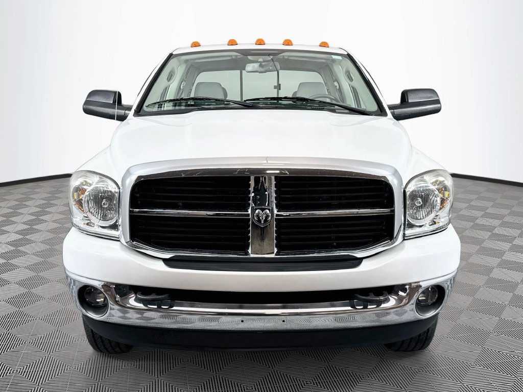 Used 2007 Dodge Ram 2500 Truck SLT AWD/4WD image 2