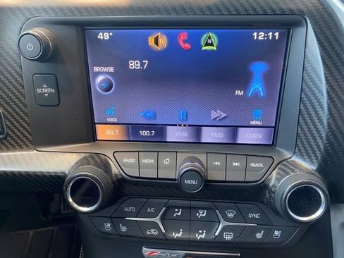 Used 2015 Chevrolet Corvette Z06 w/ 3LZ Preferred Equipment Group image 16