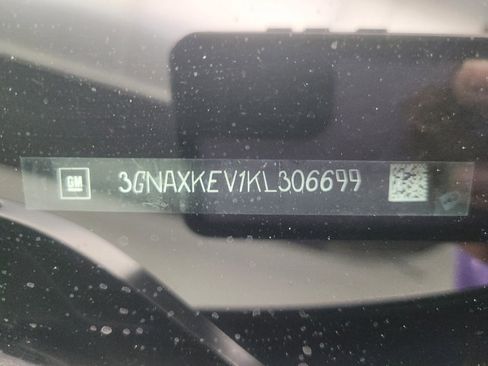 Used 2019 Chevrolet Equinox LT FWD image 33