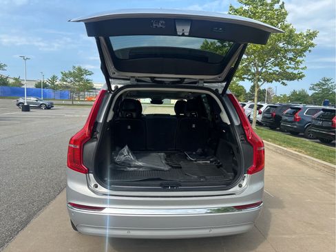 Used 2023 Volvo XC90 B6 Plus w/ Protection Package Premier AWD/4WD image 8