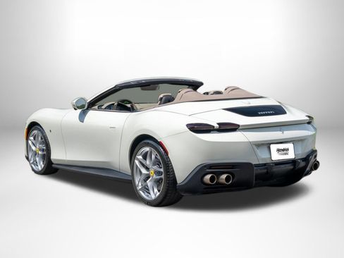 Used 2024 Ferrari Roma Spider RWD image 2