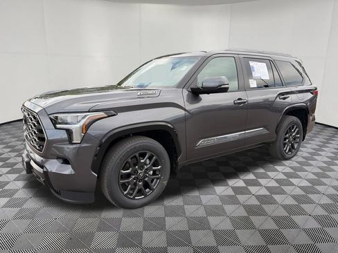 Used 2026 Toyota Sequoia Platinum AWD/4WD image 4